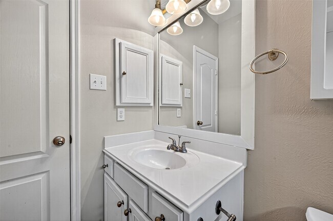 Building Photo - 26847 Trinity Trail