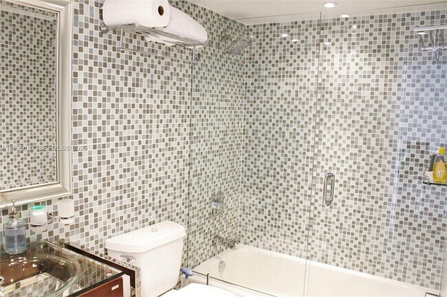 Building Photo - 1980 S Ocean Dr