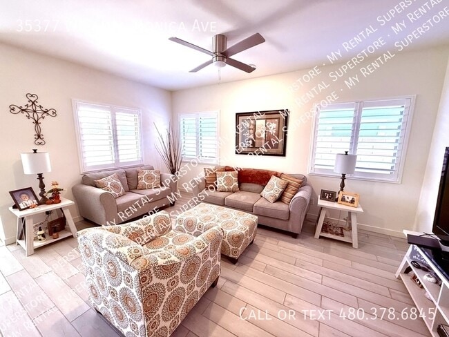 Building Photo - 35377 W Santa Monica Ave