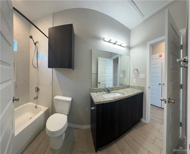 Building Photo - 7 Mia S Ln