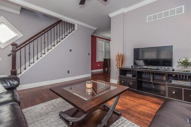 Building Photo - Fantastic 2bd/2ba home! Let yourself in!