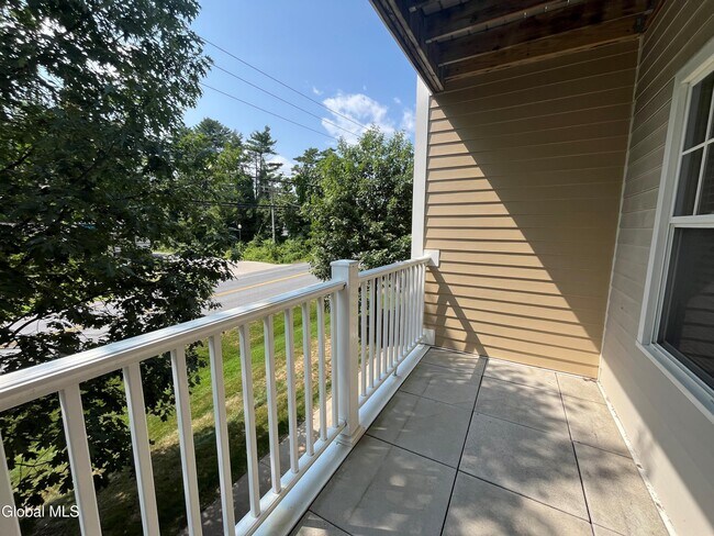 Building Photo - 74 Weibel Ave