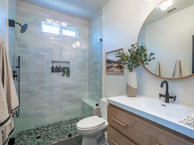Building Photo - Beautiful Custom East Redding Home with a ...