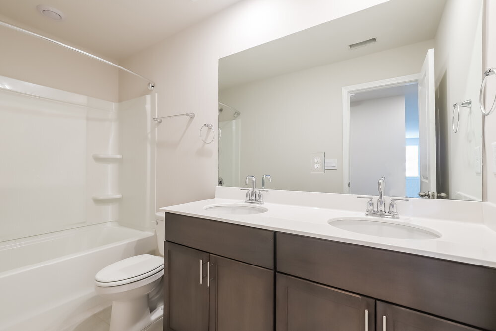 Building Photo - 5910 Green Ash Ct