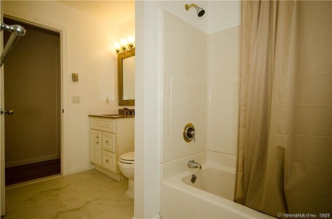 Building Photo - 30 Cavasin Dr