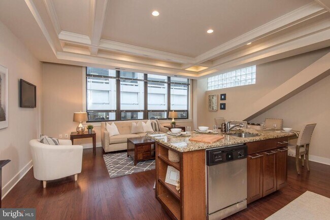 Building Photo - 1501 Locust St