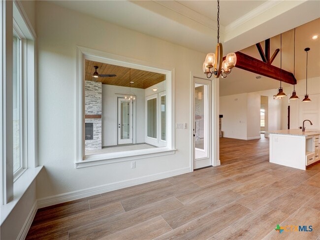 Building Photo - 505 Magan Ln