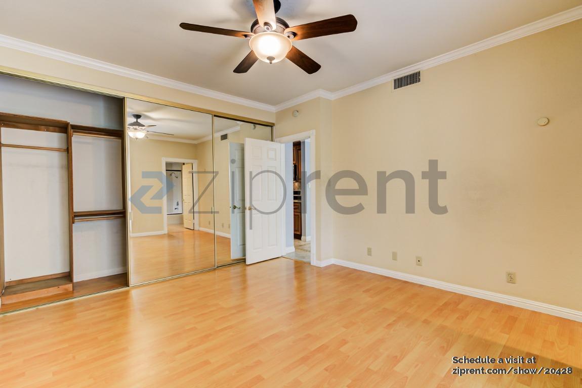 Building Photo - 601 N Kenwood St