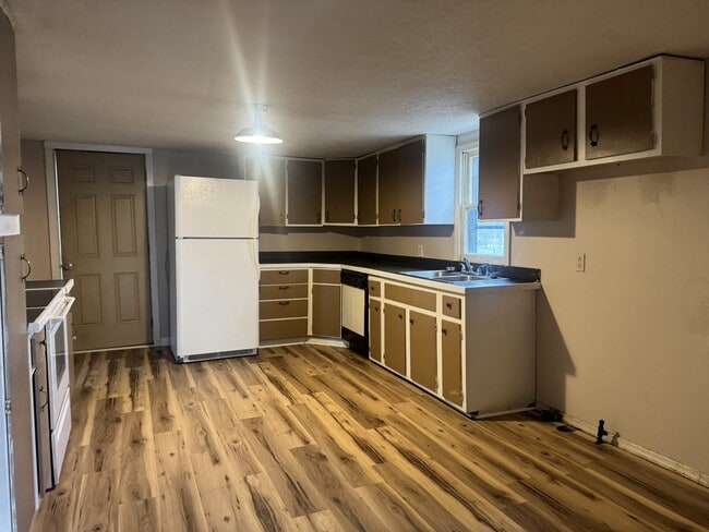 Building Photo - 1604 Alton Rd