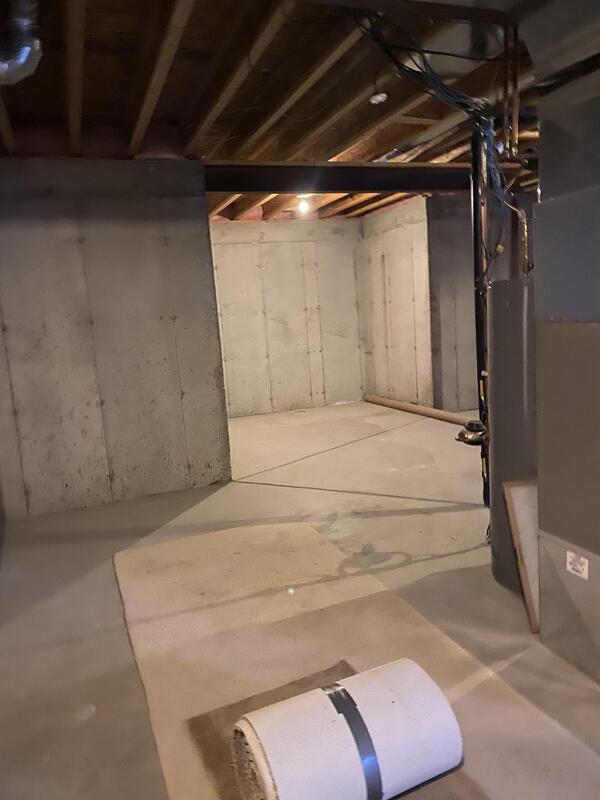Building Photo - 1032 Canal Dr