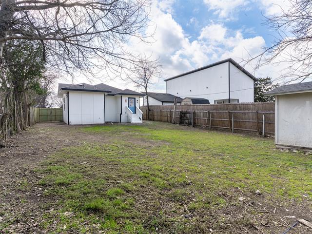 Building Photo - 1007 Strickland St