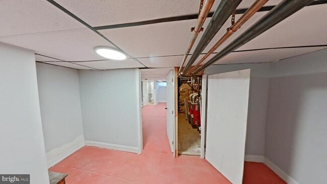 Building Photo - 6459 N 16th St