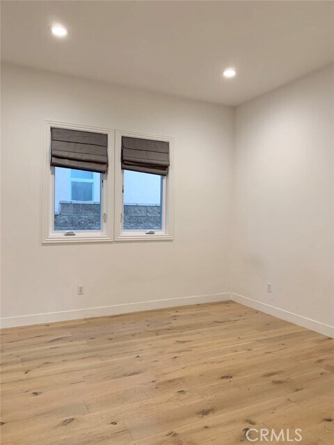 Building Photo - 20409 Esmerelda Ln