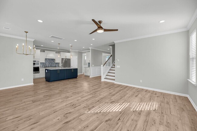 Building Photo - Stunning 4 Bed, 3.5 Bath in Oakfield of Jo...