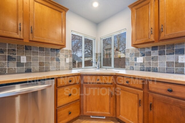 Building Photo - 5919 S Harrington Way