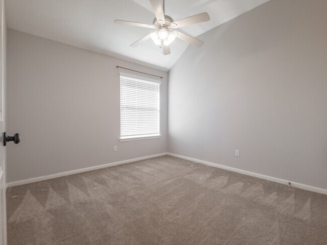 Building Photo - 12807 Village Way Dr