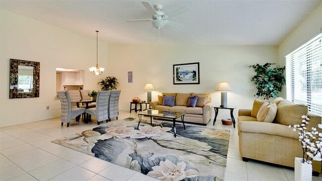 Building Photo - 7893 Timberwood Cir