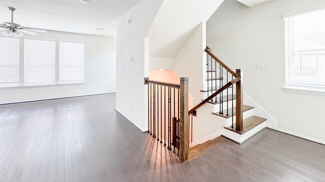 Building Photo - 3123 Yukon Trace Dr
