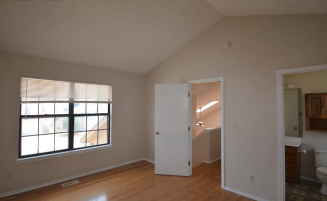 Building Photo - D20 Schools with Open Space Views!