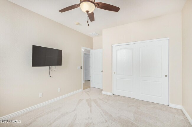 Building Photo - 4010 E Expedition Way