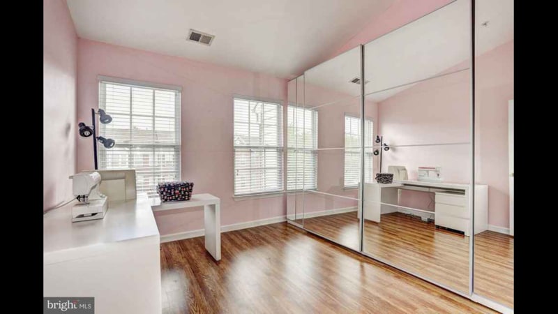 Building Photo - 65 Two Rivers Dr