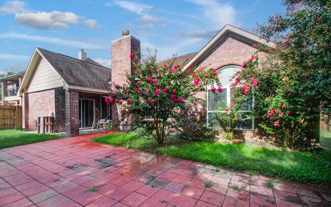 Building Photo - 5623 Maverick Bend Lane