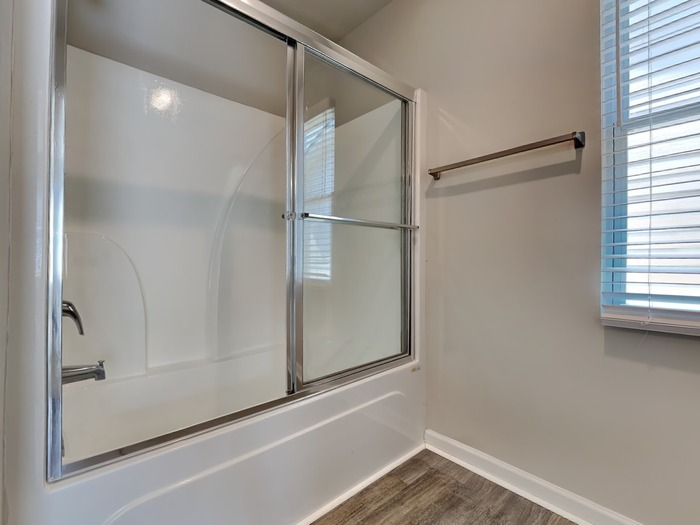 Building Photo - 2129 Belmont Cir NE