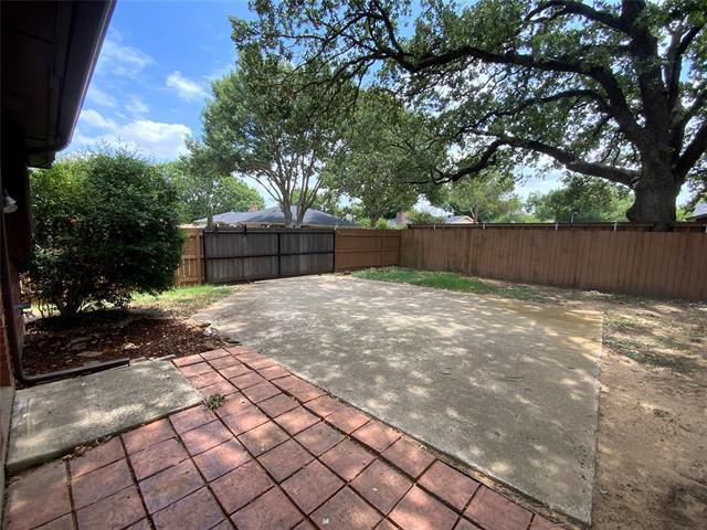Building Photo - 2316 Dalewood Ln