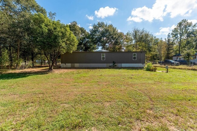 Building Photo - 4424 W Forest Rd