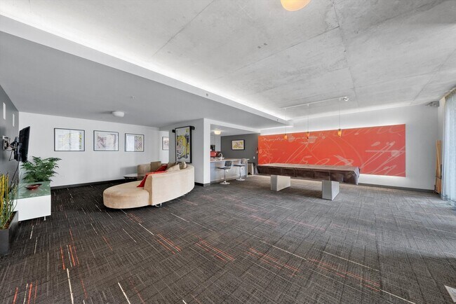 Building Photo - 659 W Randolph St