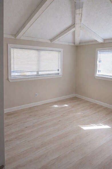 Building Photo - 5315 Bayway Dr