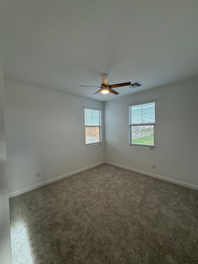 Building Photo - BRAND NEW HOME IN UNION PARK IN PHOENIX