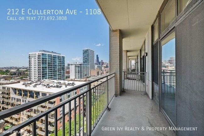 Building Photo - 1 Bed 1 Bath in the South Loop with amazin...
