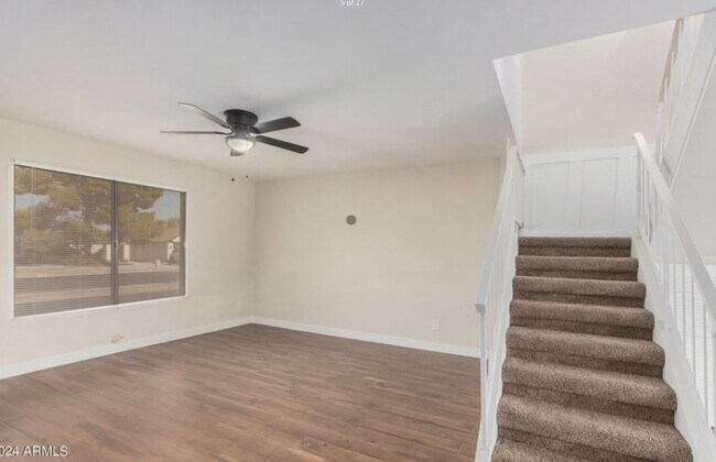 Building Photo - Spacious 4BR Townhome in Phoenix
