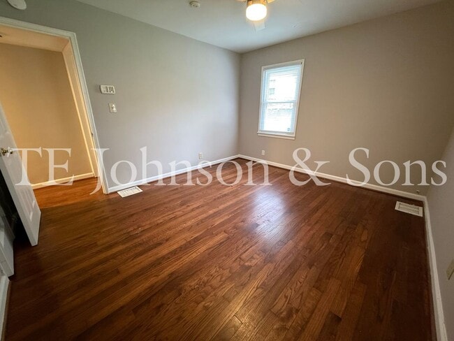 Building Photo - A Great Home Is Waiting For You!