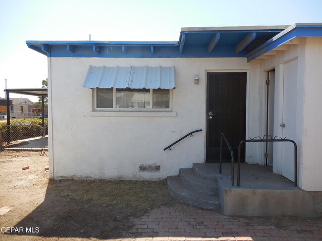 Building Photo - 8308 Vance Pl