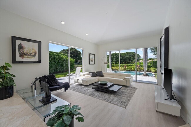 Building Photo - 2587 Muir Cir