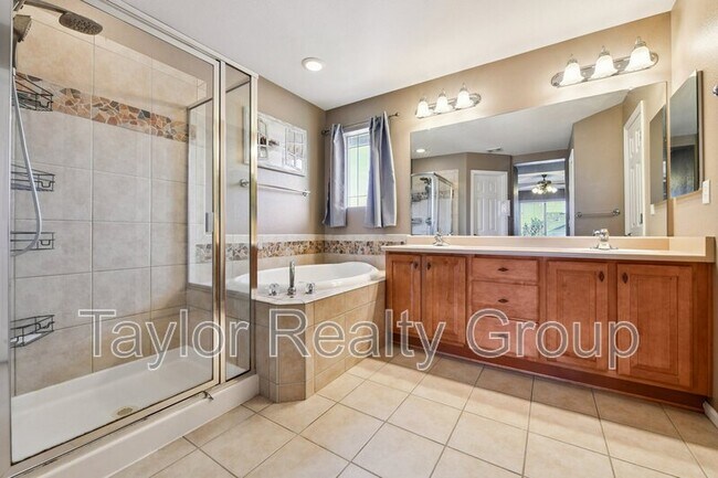 Building Photo - 10443 Ouray St