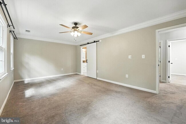 Building Photo - 11109 Ravine Dr
