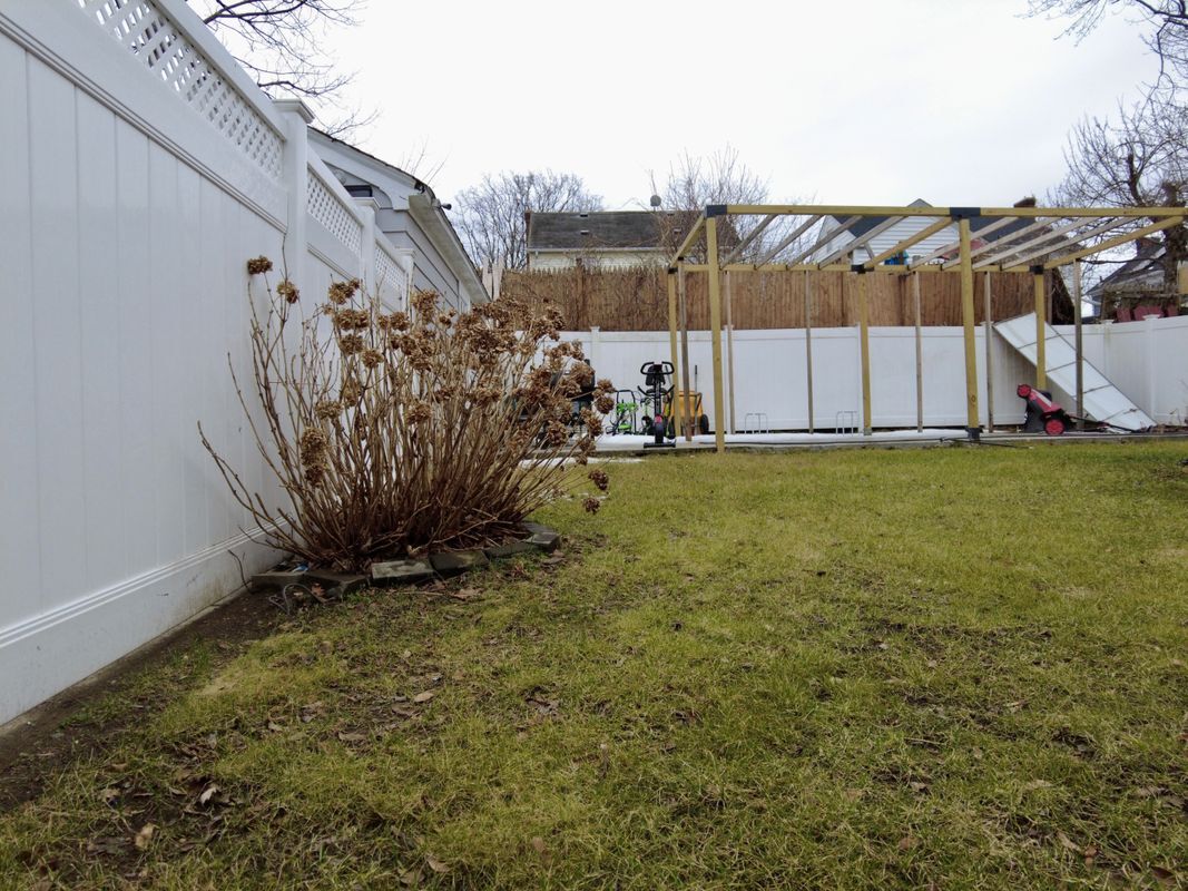 Building Photo - 80 Mauran St