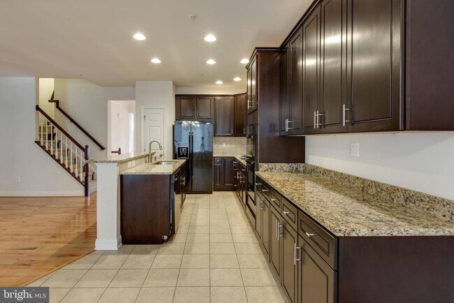 Building Photo - 2247 Brimstone Pl
