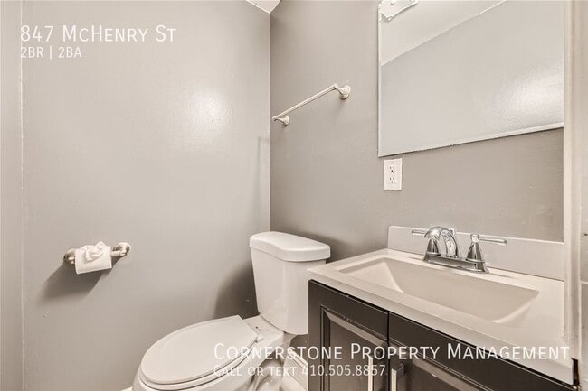 Building Photo - 847 McHenry St