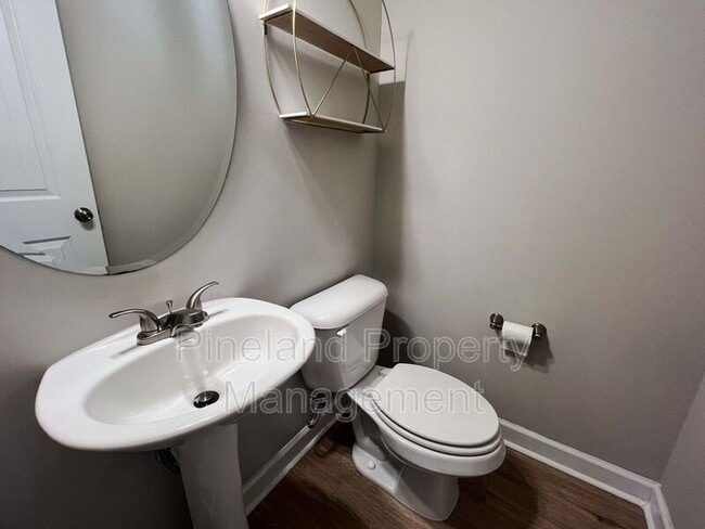 Building Photo - 388 Dundee Farm Rd