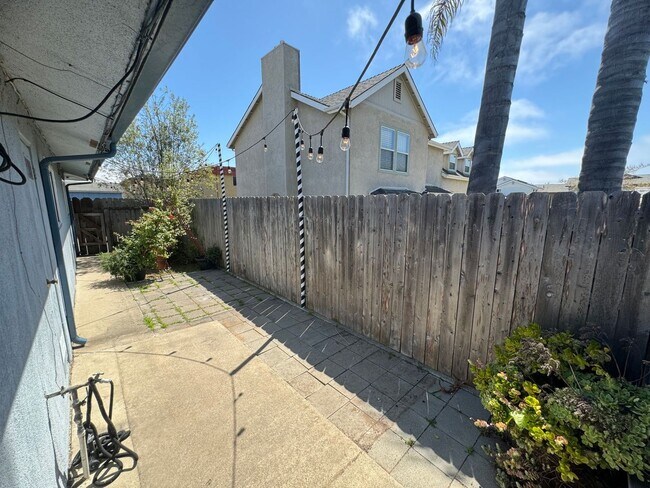 Building Photo - 1486 Atlantic City Ave