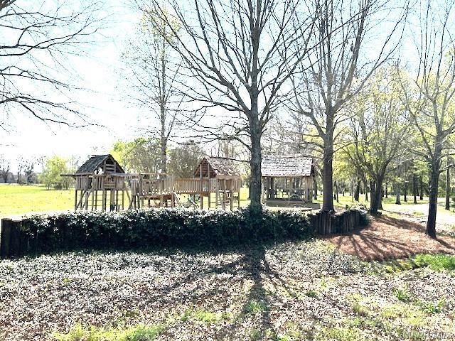 Building Photo - 5540 Ash Grove Cir