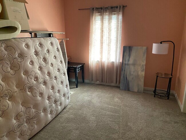 Building Photo - 217 Brendalwood Blvd