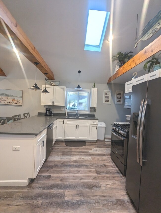 Building Photo - 1708 N Center St