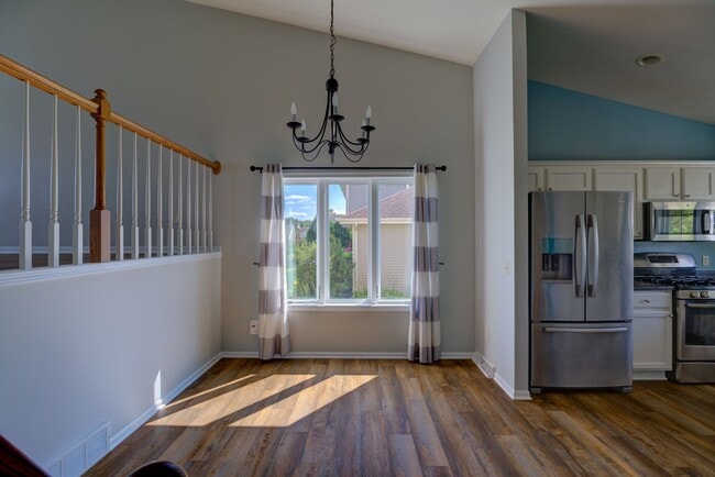Building Photo - 2770 Sunflower Dr