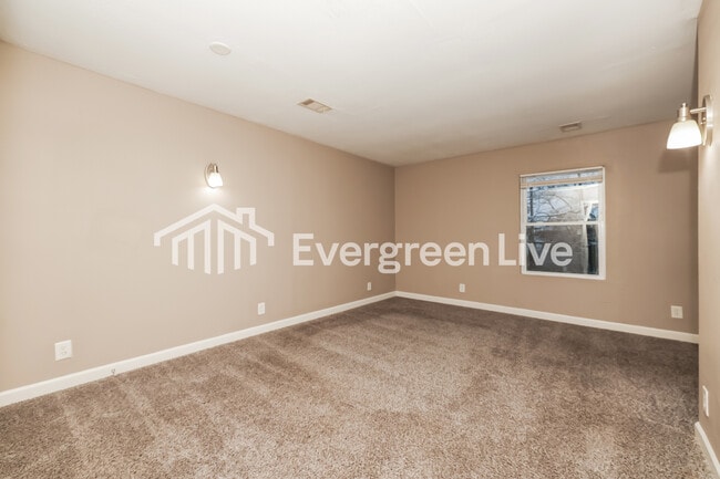 Building Photo - 5336 Tucson Dr