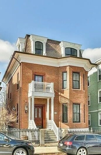 Building Photo - 61 M St